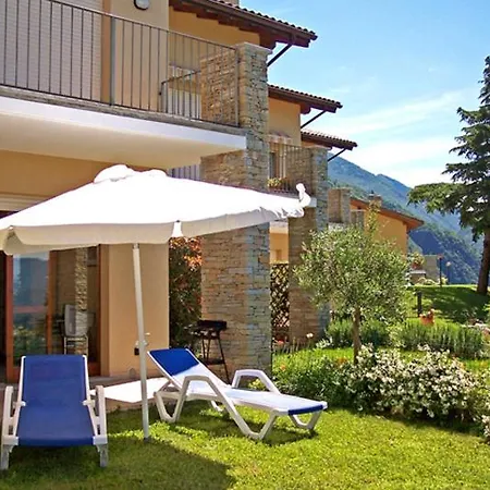 Paradiso - Sole Garten-ferienwohnung Mit Pool * Sueglio
